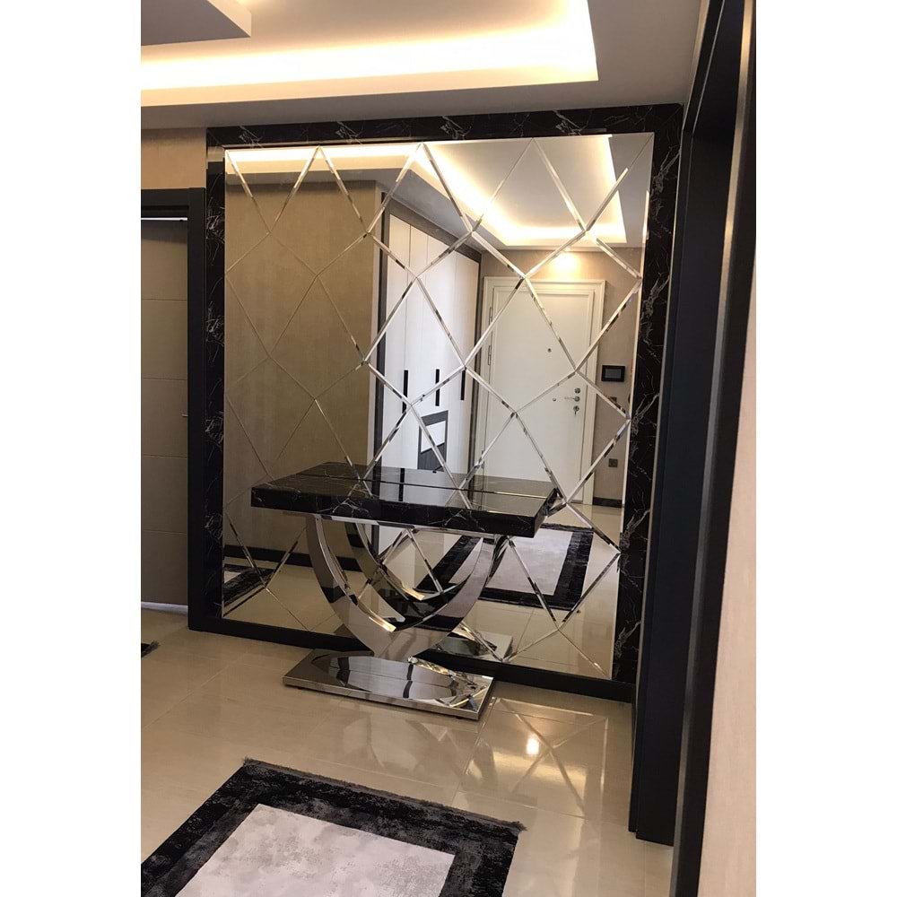Elmas Model Duvar Aynası